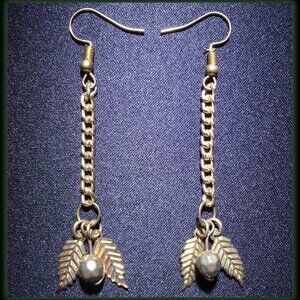 Metallic Earrings with metallic leaves